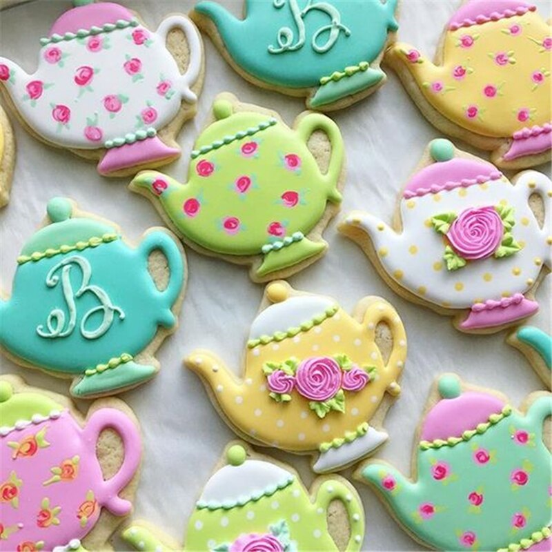 KENIAO Tea Party Teapot Cookie Cutter - 9.6 x 8 CM - Biscuit Fondant Bread Pastry Mold - Stainless Steel