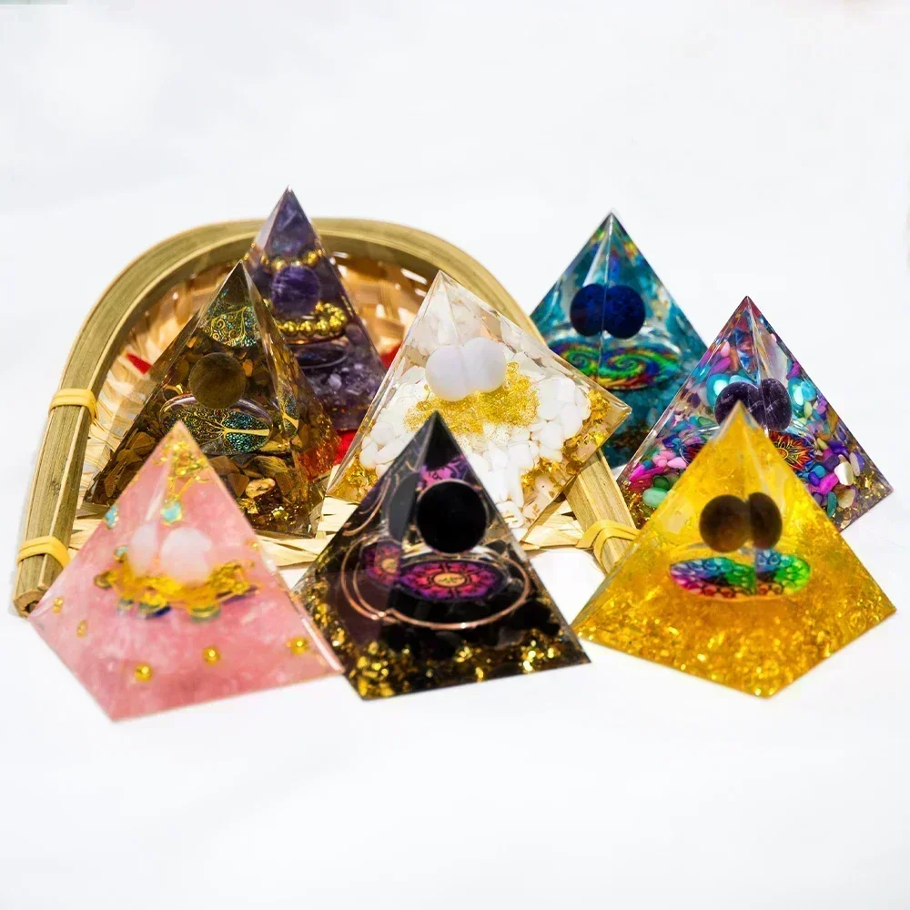 Generador de energía de cristal Natural pirámide peridoto amatista Reiki curación Chakra pirámide de resina decoración egipcia decoración de la habitación 1 ud.