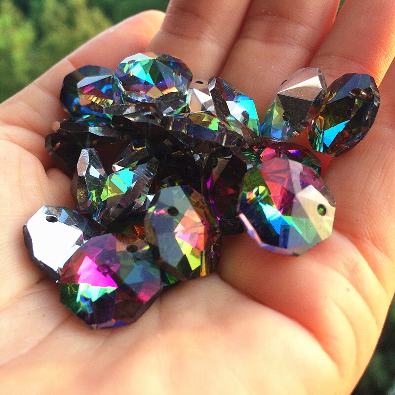 100 stk/parti 14mm regnbuekrystalllysekronedeler åttekantede perler  i 2 skrog, gardinstreng eller lampetilbehør .
