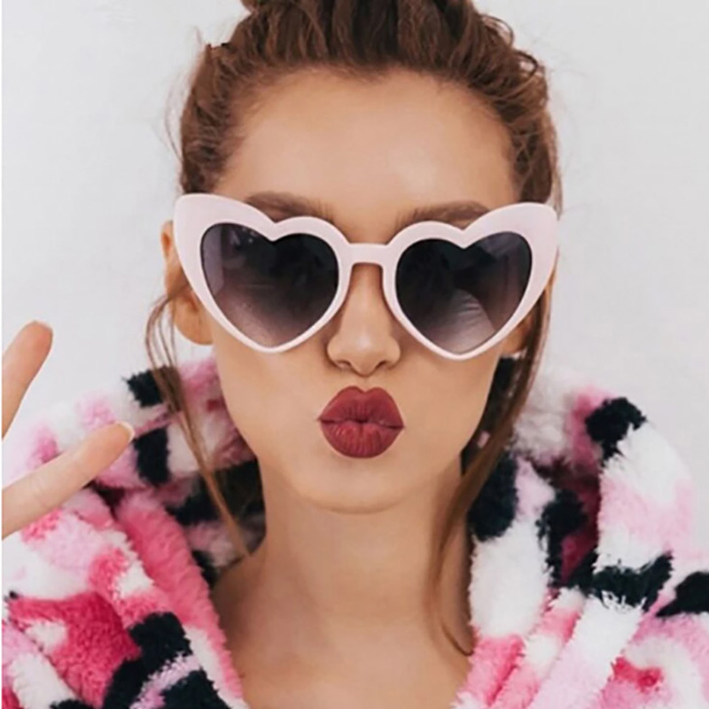 Gafas de sol de noche de gallina, gafas de sol de amor para despedida de soltera, de dama de honor, gafas con forma de corazón verde aguacate, suministros de boda para despedida de soltera