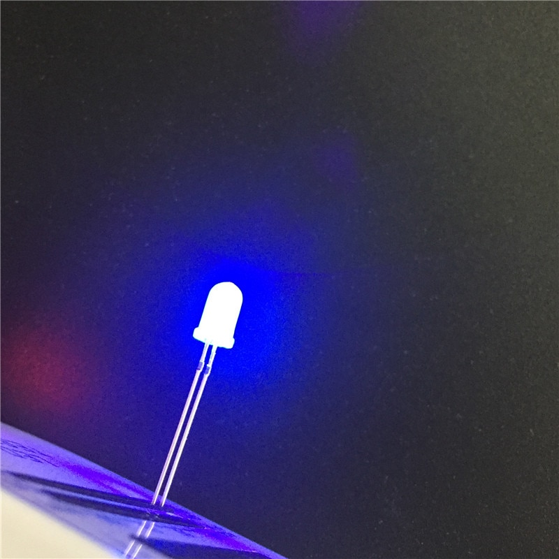 100 stks Super Heldere 5mm Ronde UV/Paars Led Emitting Diode F5 LED licht voor DIY lichten
