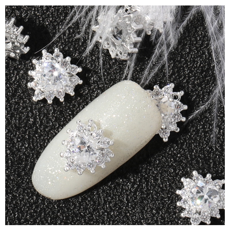 Top luxe Zircon crystal rhinestones voor nail alloy gold Nail Art decoraties modeketens kwastje sieraden ornamenten