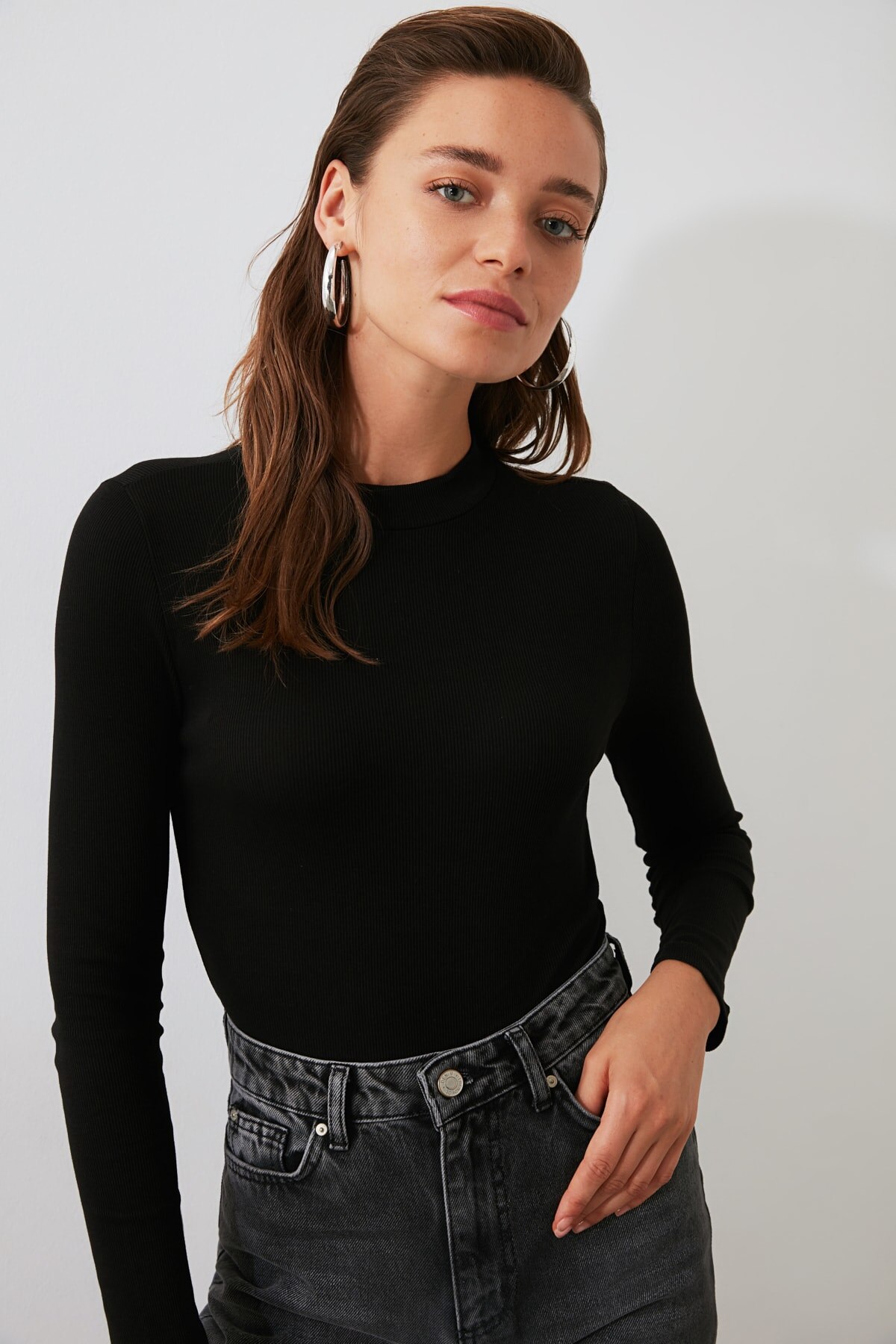 Trendyol White Ribbed Knit Body TWOAW20BD0011