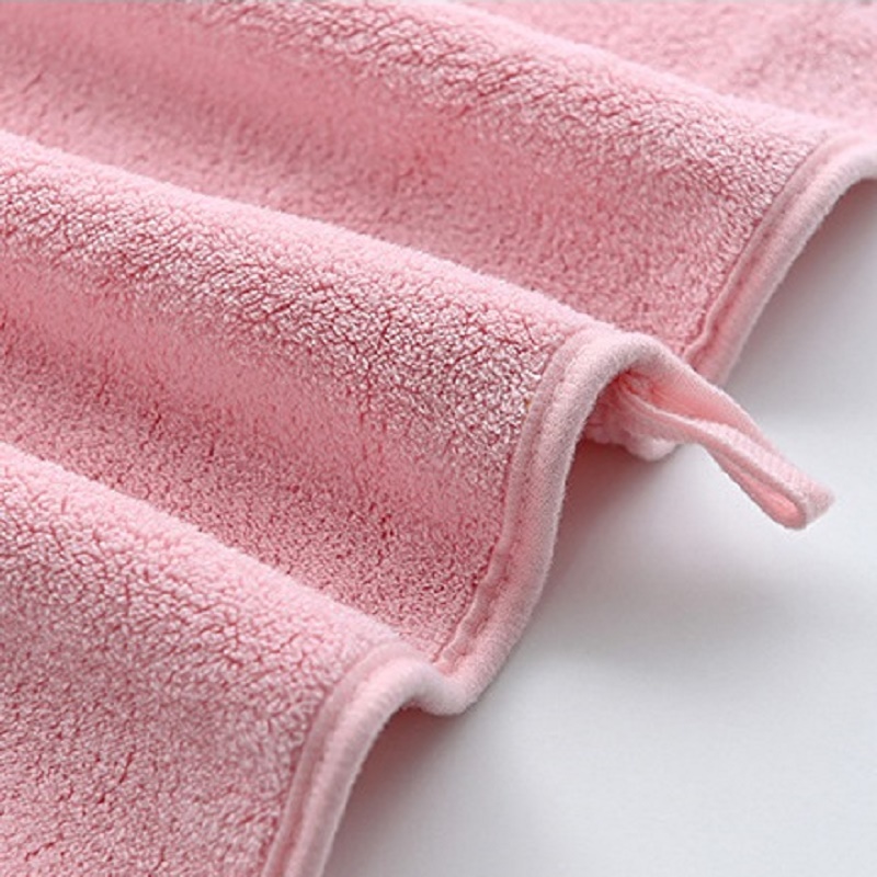 Sarjakuvaperheen suihkupyyhkeet, panda-tyyliset, korallifleeceä, imukykyiset, roikkuvat, käsi-, hius- ja kasvot, kylpypyyhesetti, kylpyhuone , 2 kpl