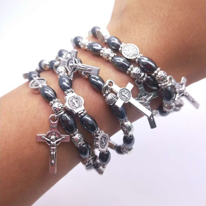 4 Stijlen Saint Benedict Medaille Kralen Stretch Rozenkrans Armband Katholieke Religieuze Dragen Crucifix Cross Armbanden Kit Unisex