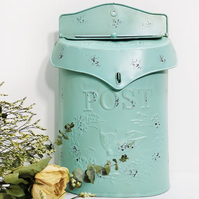European Retro Old Sealed Opinion Newspaper Letter Box Metal Wall Hanging Lockable Mailbox Cafe Decoration NJ71401: Green