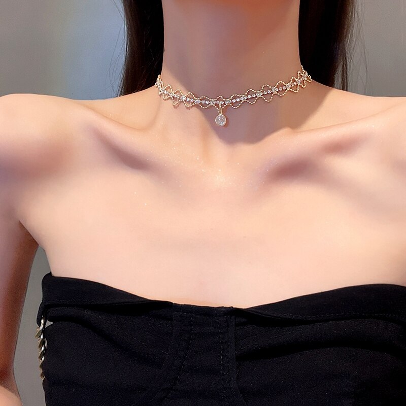Mengjiqiao 2022 Koreaanse Elegante Delicate Strass Choker Voor Vrouwen Meisjes Mode Metalen Kruis Hanger Ketting Partij Sieraden