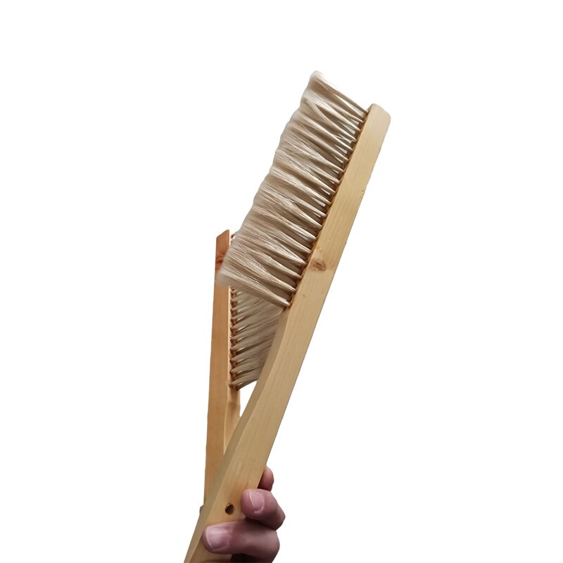 A variety of bee sweeps Beekeeping tools bee sweeper brush drives away bees and cleans beehives for beekeeper hive tools: 7