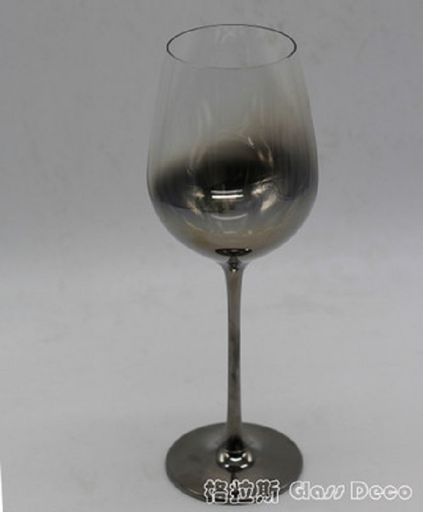 The sense of silver plated metal lead-free crystal wine showroom decoration Home Furnishing wine goblet: 1