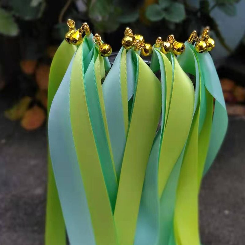 Varitas con cinta giratoria para invitados, varitas con cinta de colores para recuerdo de de boda, con campana, novedad de , 10 Uds.