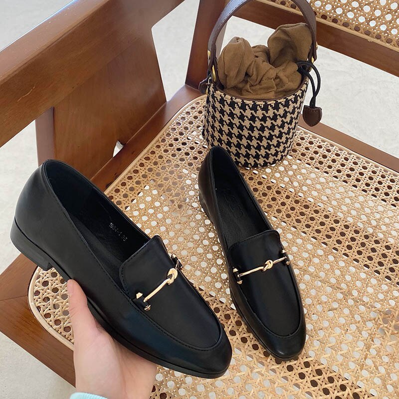 Dam flats skor loafers 3 färger slip on flats skor balett bekväma dam skor spring loafers metall skor: Svart / 7
