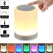 LED lamp met 7 kleuren, super-Portable Bluetooth Speaker met 10 Uur Speeltijd Outdoor Licht Draadloze Bluetooth Luidspreker