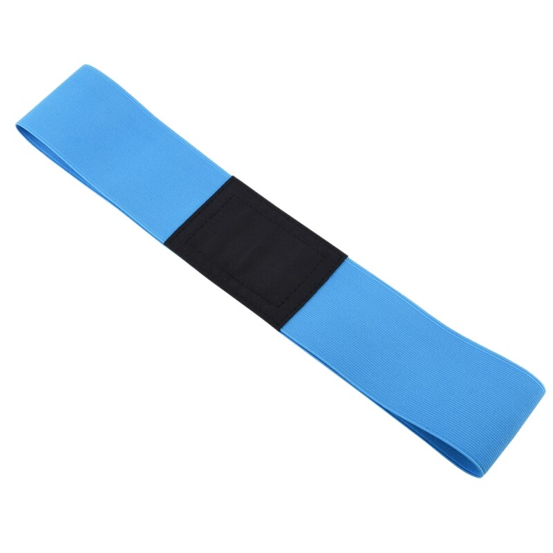Horizontaal strekken van de armen met een elastische band - Voeding Horizontaal strekken van de armen met een elastische band - Voeding
