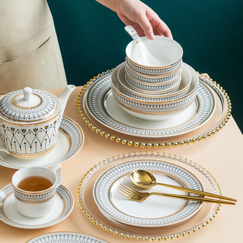 Vajilla de cerámica con borde de oro Retro de alto grado, plato para salsa, fideos, tazón de sopa, cuchara para cenas, juego de platos para carne, Deco para el hogar