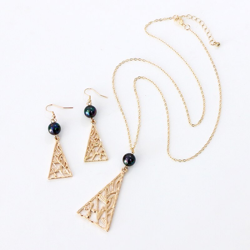 Dites bonjour polynésien hawaïen Samoa Marshall perle de verre Mauna Kea Tribal creux Triangle collier boucles d'oreilles ensemble de bijoux