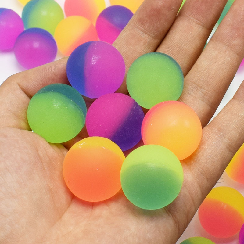 Uutuus timantti pomppiva pallo kelluu vedessä lapsi elastinen kumipallo sateenkaaren väri lasten flipperin pomppivat lelut: 5 kpl sateenkaaripallo