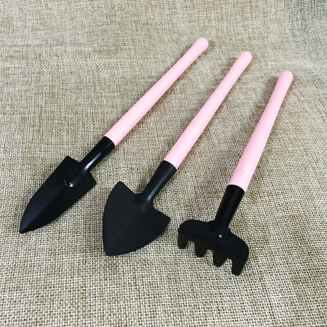 3Pcs/set Garden Planter Kits Mini Shovel Spade Small Rake Soil Scoop Transplant Seedlings Planted Tools Bonsai Fertilizer Device: pink
