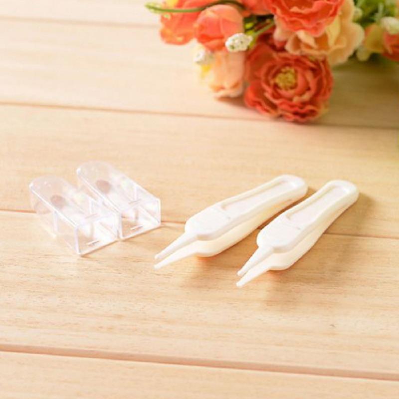 Newborn Safety Safe Care Infant Ear Nose Navel Plastic Tweezers Pincet Forceps Talheres Infantil Mamadeira Clips Pinza Chupetes