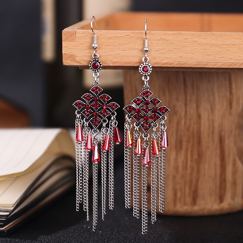 Bohemian Long Tassel Earrings 2022 Trend Water Alloy Crystal Beads Women Vintage Rhinestone Chain Earrings: E1938Red