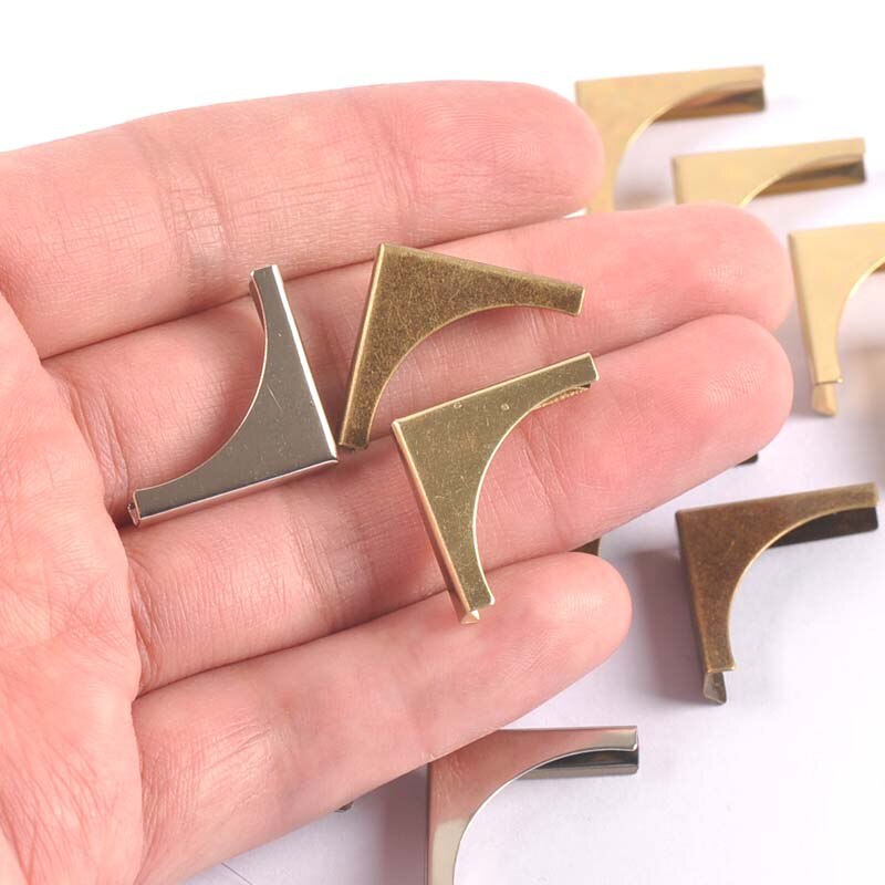 Esquinas de Metal plateadas/doradas/bronce para libros, álbumes de recortes, menús, protectores de esquina, manualidades, 20x20x4mm, 30 Uds.