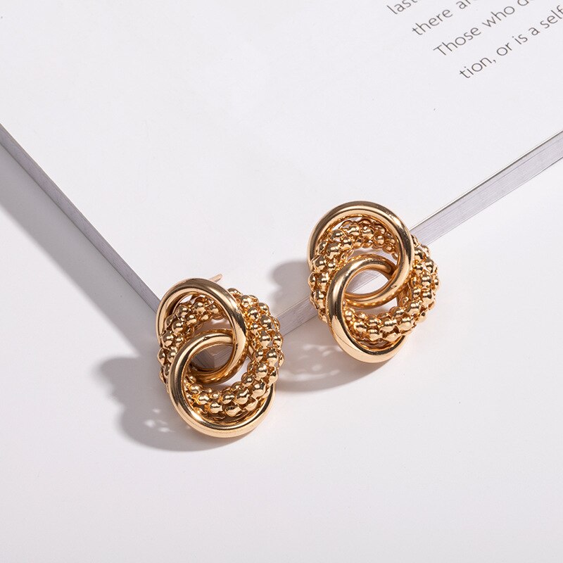 Huanzhi Retro Geometrische Onregelmatige Multi-layer Cirkel Twisted Cross Hollow Out Metal Stud Oorbellen Voor Vrouw Meisjes Sieraden: 1