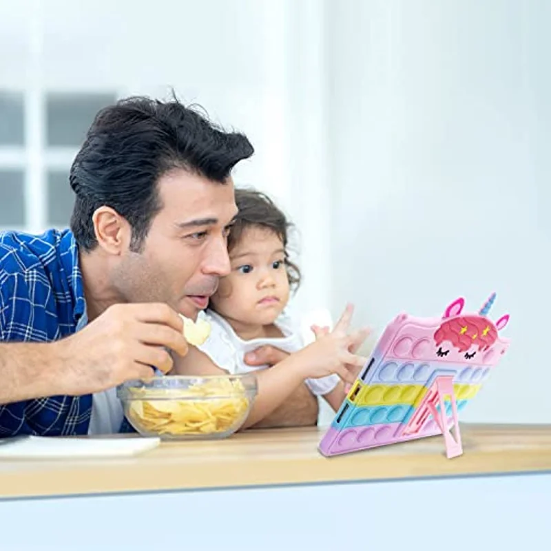 Funda para niños para iPad 9,7 5th 6th 7th 8th 9th 10,2 Pro 11 2024 Mini 6 Air 1 2 3 10,5 10,9 10th 2022 funda con soporte de silicona