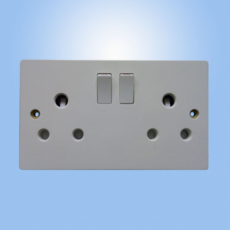 South Africa wall socket, double switch socket, CE approved UK standard wall plastic PC 15A round socket switch