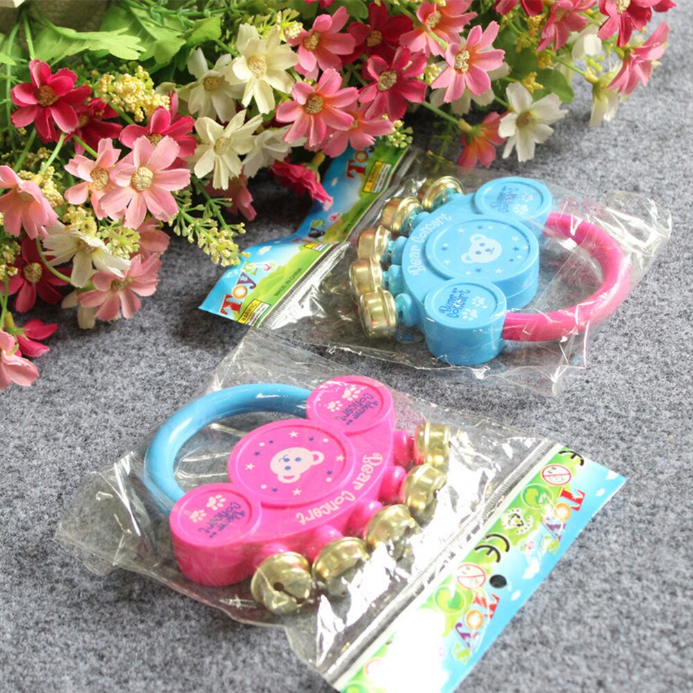6Pcs Jingle Bell Plastic Handvat Bear Patroon Rvs Muziek Instrument Slee Bel Voor Kinderen Baby