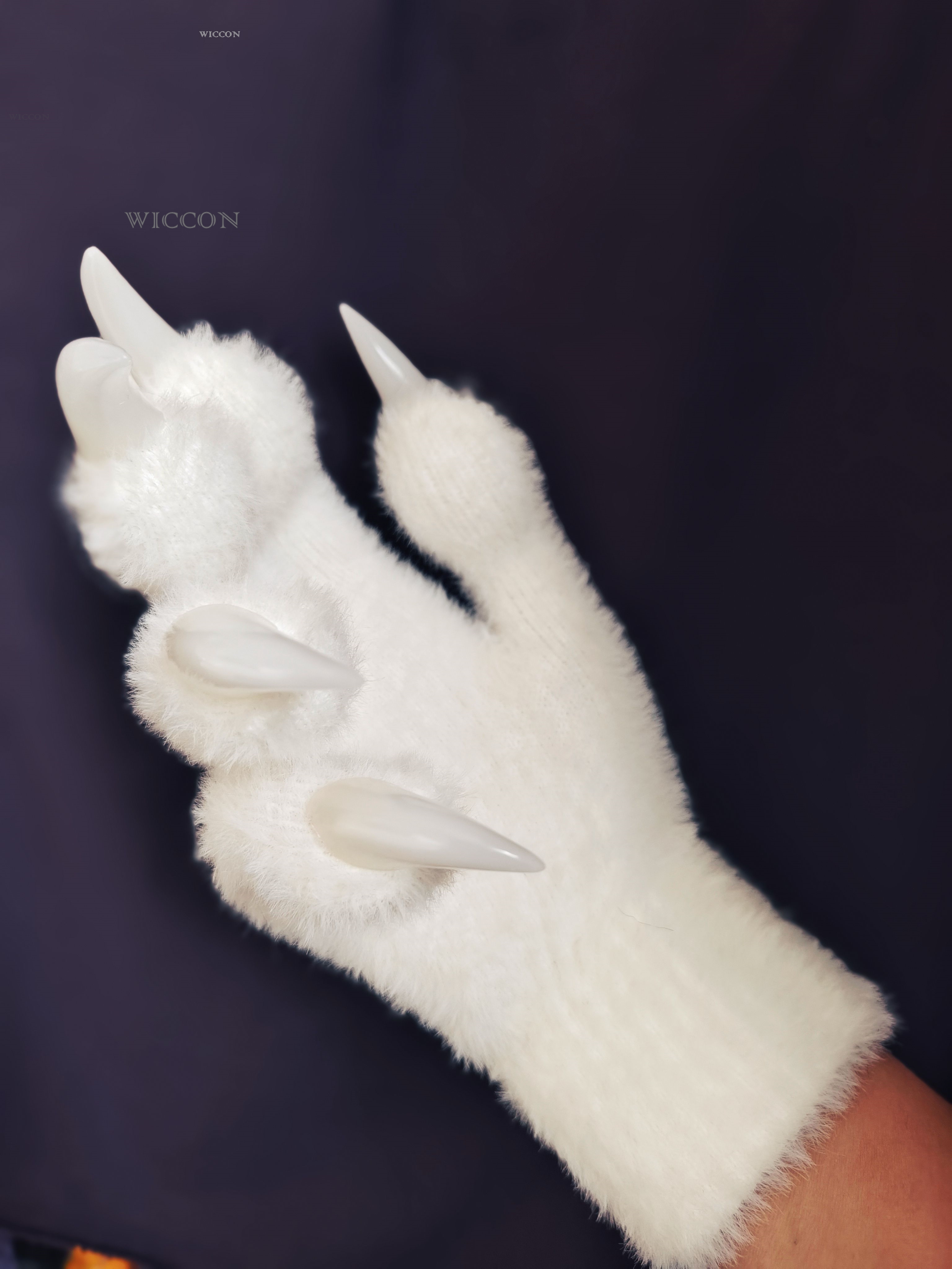 Furry Gloves Kig Fursuit Kigurumi Cosplay Plush Gloves Full SeasonGloves Claw Black White Multicolor Claw Cute Cool Furry: Beige