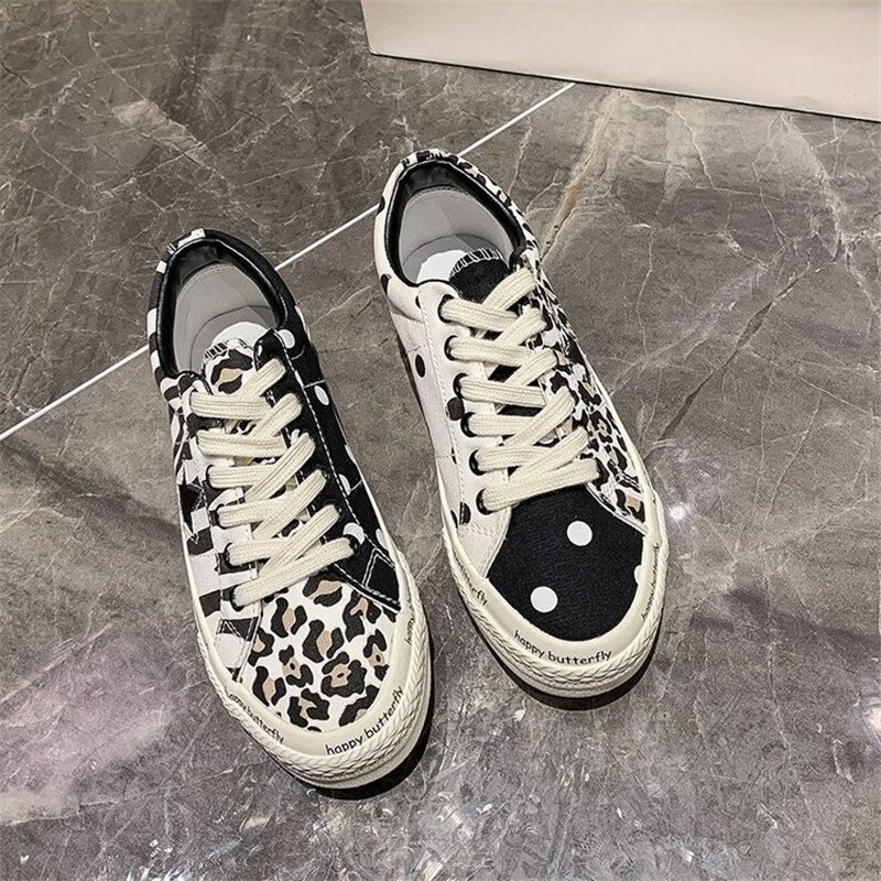 automne bas-cut coréen conseil chaussures respirant décontracté noir et blanc chaussures toile chaussures chaussures plates chaussures pour femmes