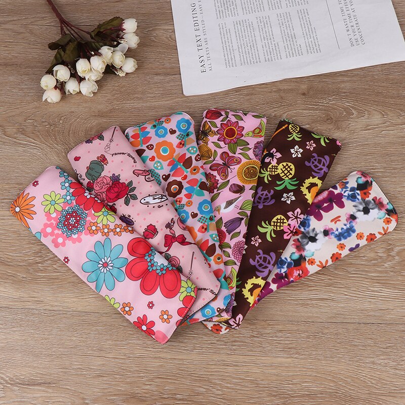 Almohadillas reutilizables impermeables para momia, almohadillas menstruales de tela Interior de lana de carbón de bambú impresas con flores para mujer
