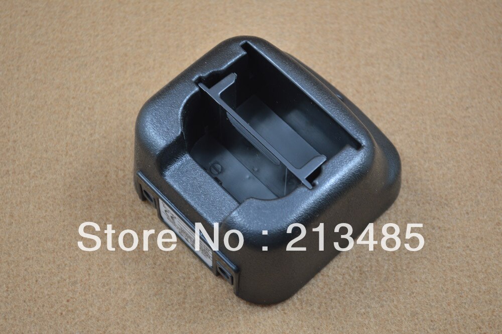 BC-137 Lader voor ICOM IC-A6 IC-A24 IC-V8 IC-V82 IC-U82 IC-F3GT, IC-F4GT, IC-F30GT, IC-F40GT