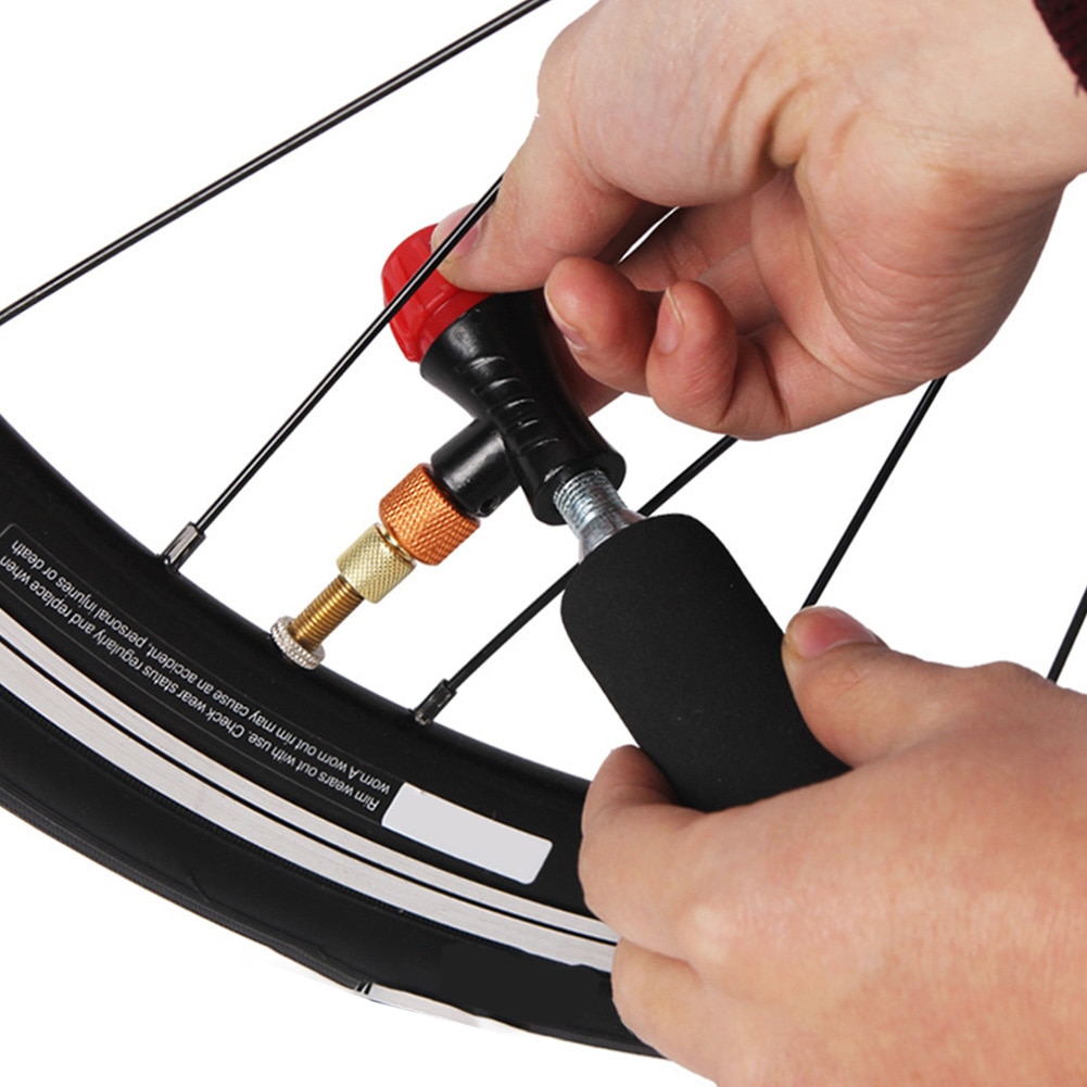 Bike Tyre Inflator Mini Handpomp Hoofd Fiets Voor CO2 Fles Schrader Presta Ventiel Snelle opblaasbare Road MTB Mountainbike
