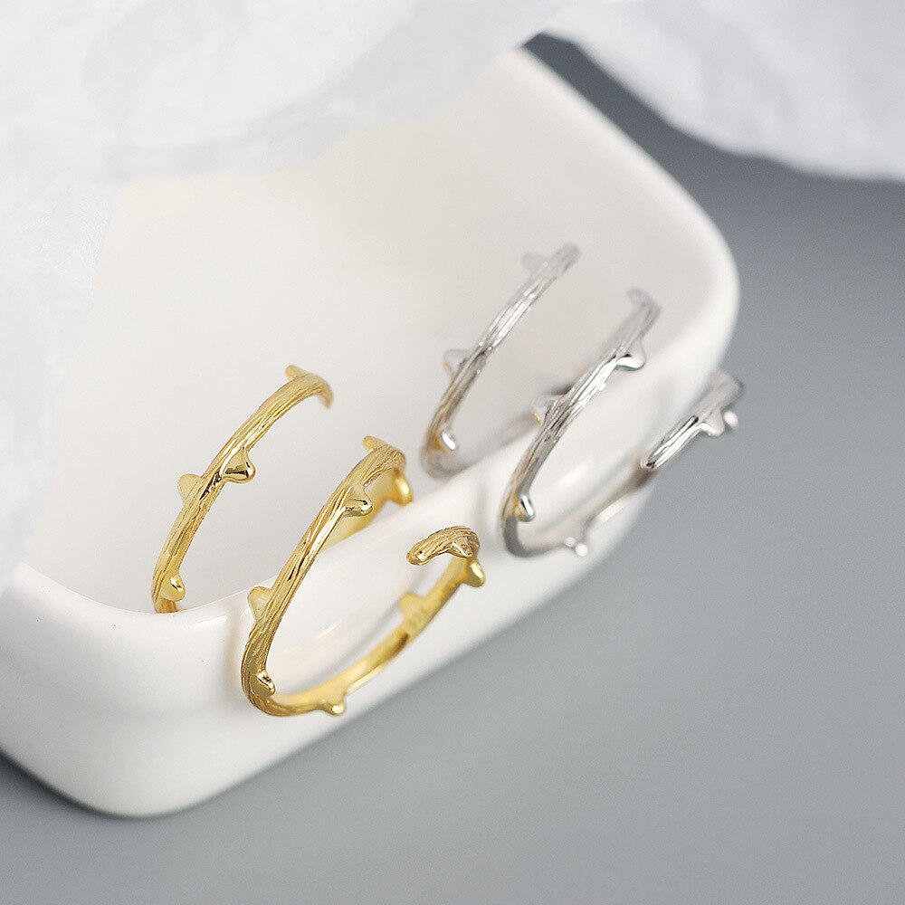 Gold spiral rings for women , 925 sterling silver chips, stackable rings, minimalist dainty jewelry, hypoallergenic jewelry