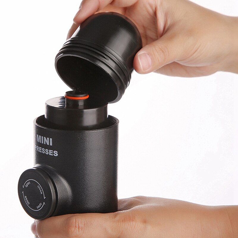 Koffie Jongen Draagbare Espresso Machine Handheld Mini Italiaanse Drukt Mini Presso Draagbare Koffiezetapparaat Zwart