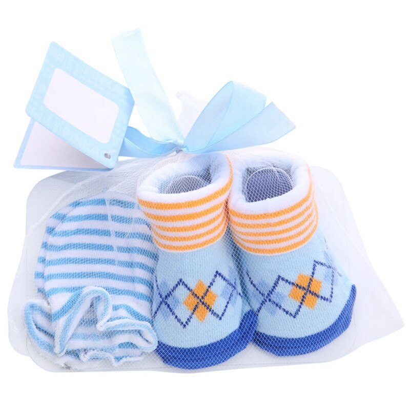 Casual Newborn Baby Boy Cute Bibs Gloves Set Baby Striped Polka Dot Non-Slip Cotton Mid Stockings And Gloves Set