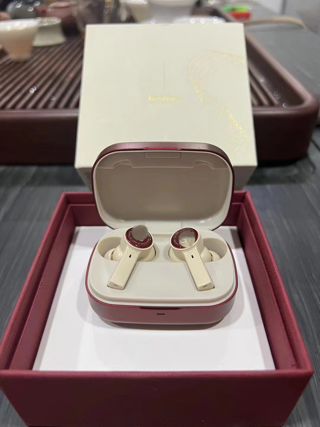 Sports Beoplay EX Bluetooth headphones In-ear noise-cancelling Bluetooth headphones: Red
