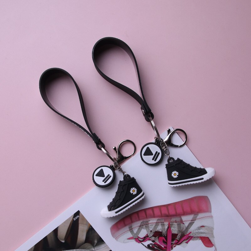 Style Daisy sac porte-clés GD pratique petits Cool pendentif Daisy chaussure suspendus accessoires de décoration: Little Daisy Shoe