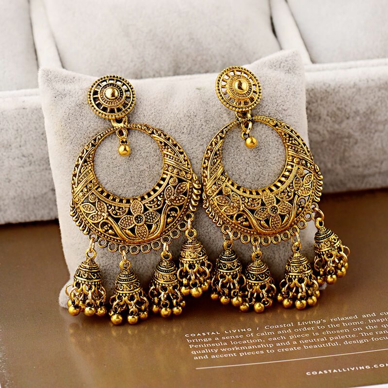 Ethnic Women&#39;s Silver Color Round Flower Hollow Jhumka Stud Earrings Boho Indian Jewelry Egypt Carved Tassel Earrings Femme