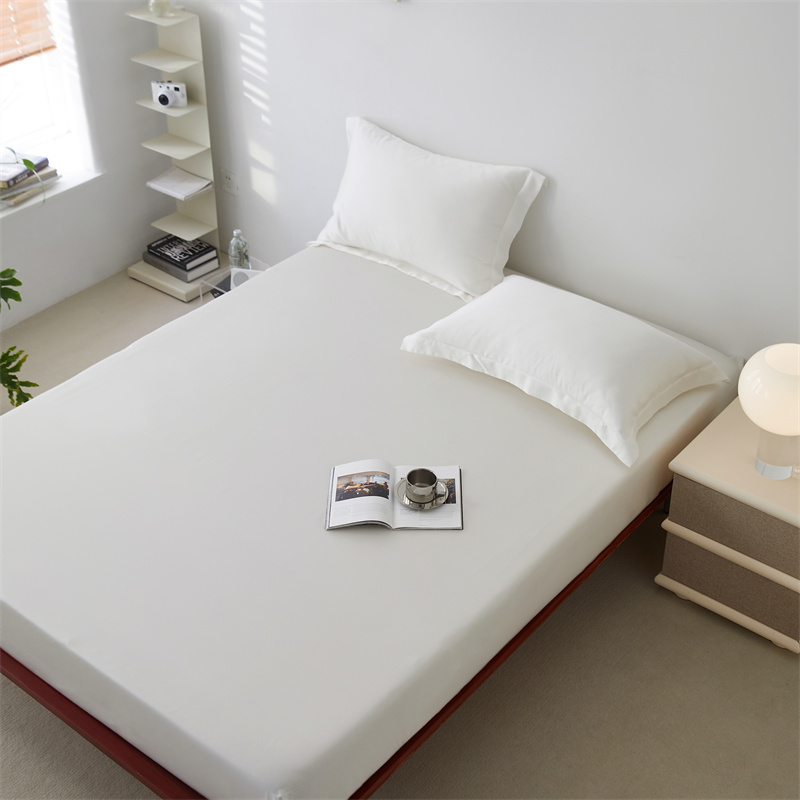 1pc myke og komfortable madrassbeskyttere i lyocell. kjølende og pustende madrasstrekk som kan brukes hele året. ,1.5m laken.