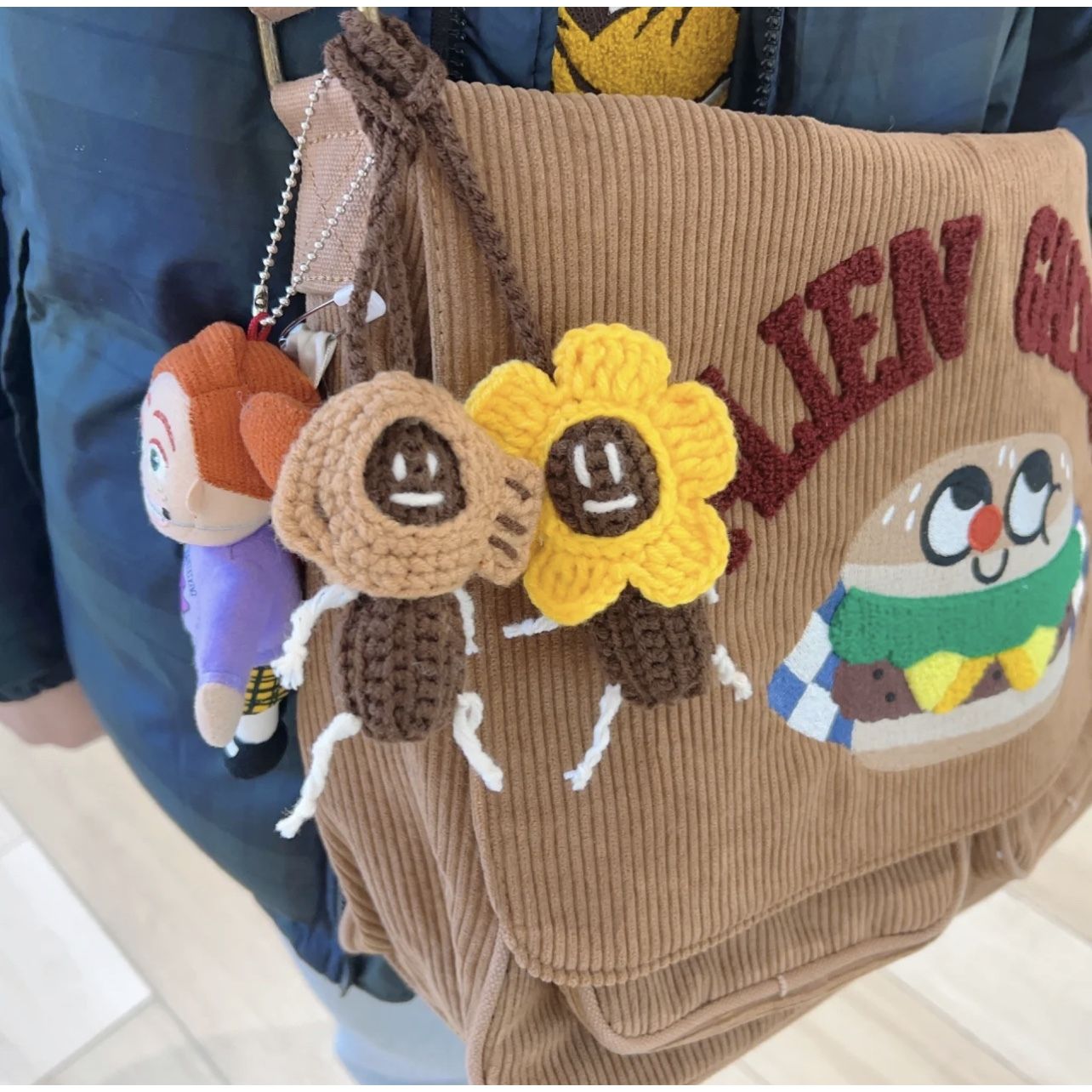 Hand gewebtes DIY-Material in Wolle Strick garn gehäKelt Puppe Fischhaut Erdnuss Anhänger Karikatur gestrickt Schlüssel bund Paar