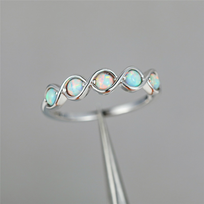Minimalistisk kvindelig rund opal krydsring fest vielsesringe til kvinder rose guld farve fyldt fingerring