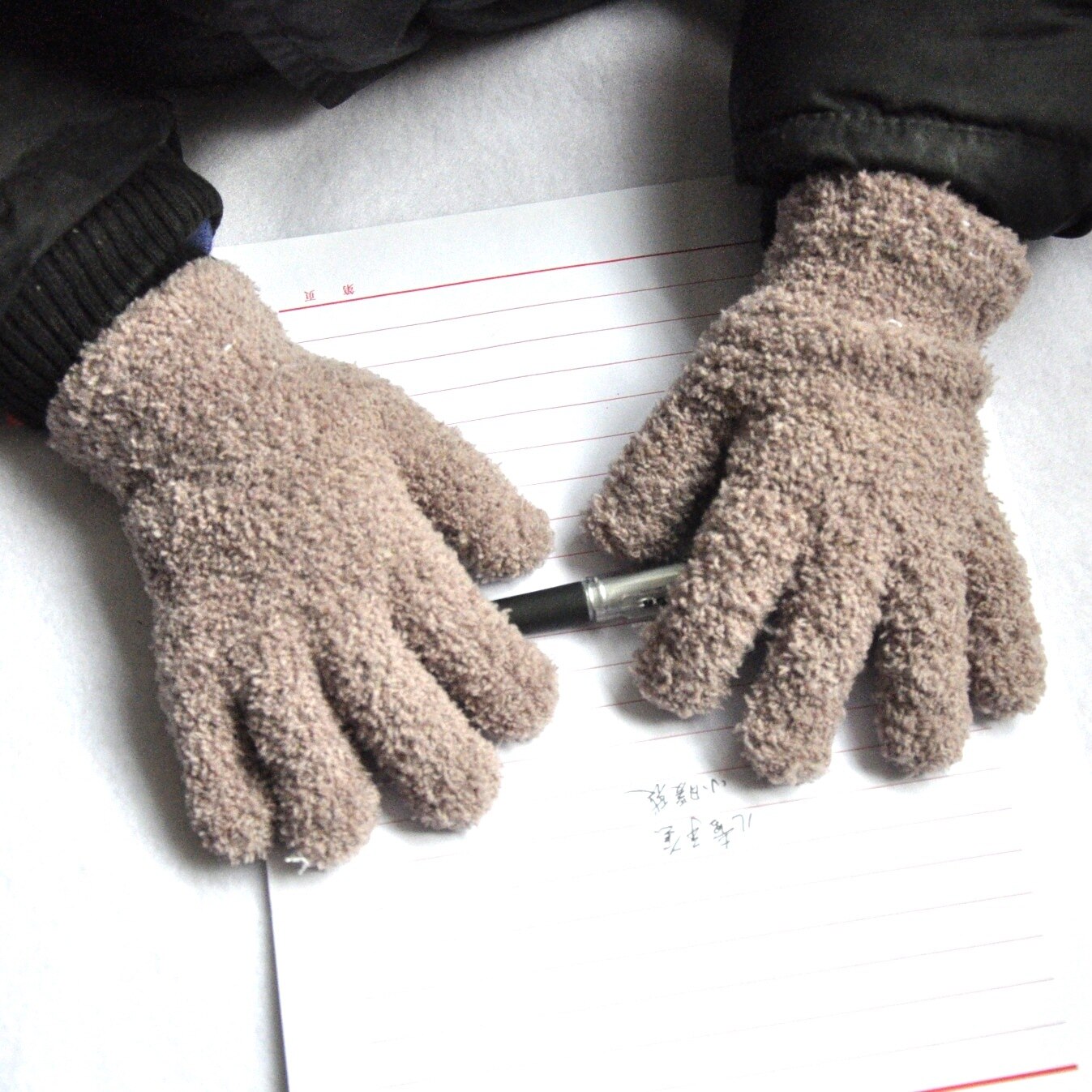 Wecute Herbst und Winter warm Art Handschuhe für 5-11Jahre freundlicher Vlies Verdickte Weich Korallen Vlies Handschuhe Ich bin Freien Spielen Radfahren
