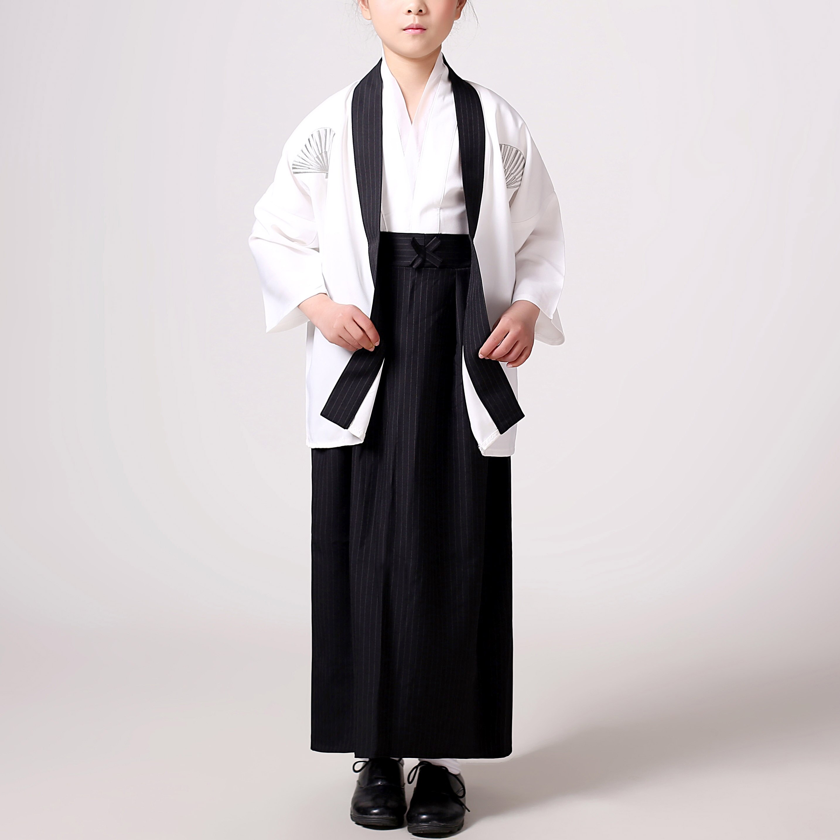 Kimono de samouraï japonais pour enfants, vêtements Vintage pour garçons, fête de carnaval Haori, spectacle sur scène, nouvelle année: White / 140cm height