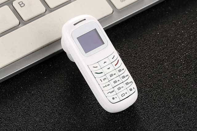 Gtstar Bm70 Bluetooth Mini Mobiele Telefoons Magic Voice Stere Bluetooth Dialer Draadloze Hoofdtelefoon Kid Mobiele Telefoon Dialer Voor Pk BM50: White