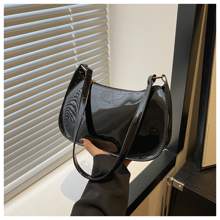 PU Leather Solid Color Small Square Bag Single Shoulder Armpit Handbag Women's Casual Commuting Bag Korean Style: black