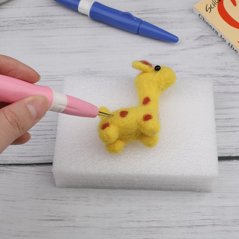 Outils de poke en feutre de laine à 3 aiguilles (trois aiguilles d'agneau), stylo à trois aiguilles, outil de bricolage pour outils de feutrage de laine, accessoires