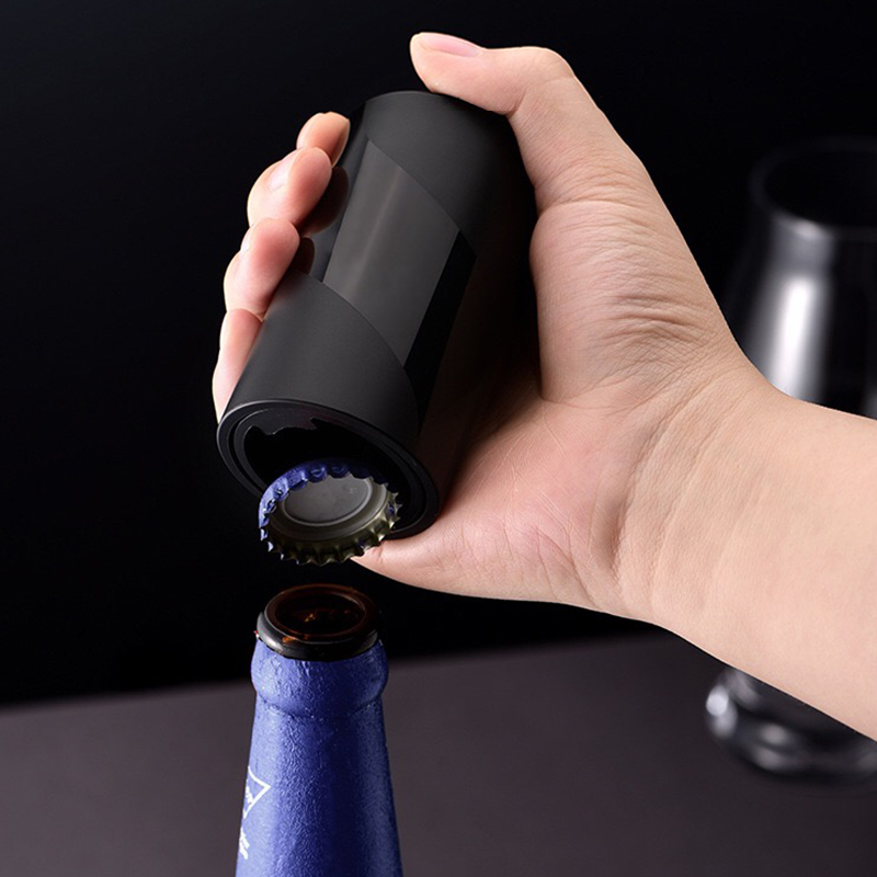 Apribottiglie magnetico automatico per birra Push Down Apribottiglie per vino Utensili da bar portatili Gadget da cucina Regalo per feste