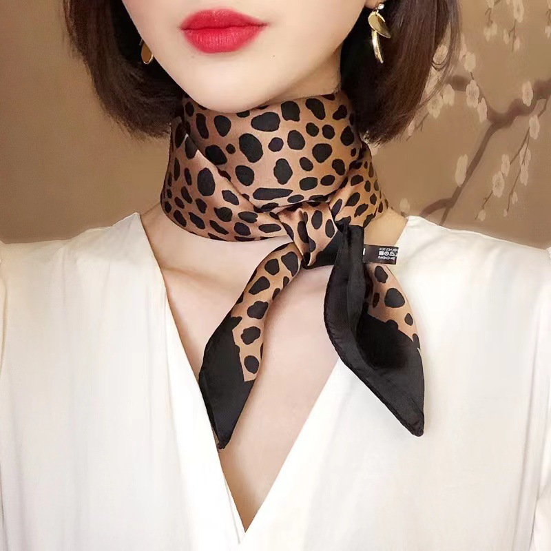 Luxo xale de seda lenço quadrado para mulheres cetim moda envolve lenço feminino faixas de cabelo fita bandana mulher hijab