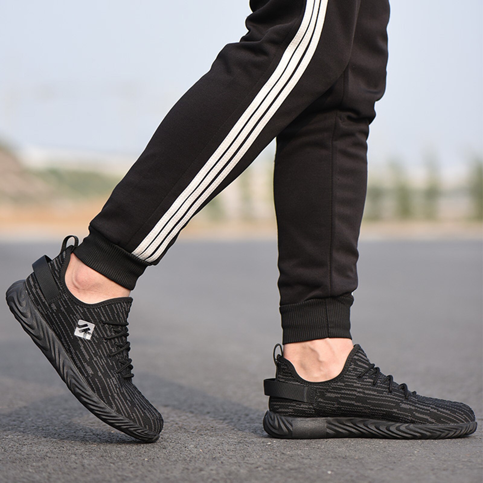 Steel Toe Safety Shoes Labor Protection Shoes for Men Women Work Sneakers Breathable Lightweight Industrial & Construction Shoe